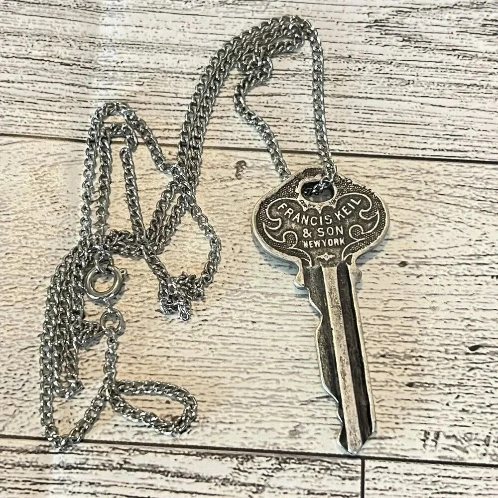 VTG Vintage Stainless Steel Francis Keil & Son New York 2” Key On 24” Chain
